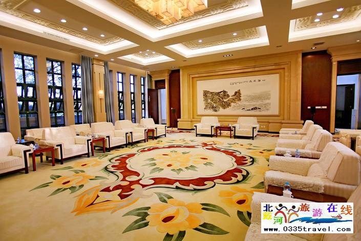 北戴河?xùn)|經(jīng)路賓館