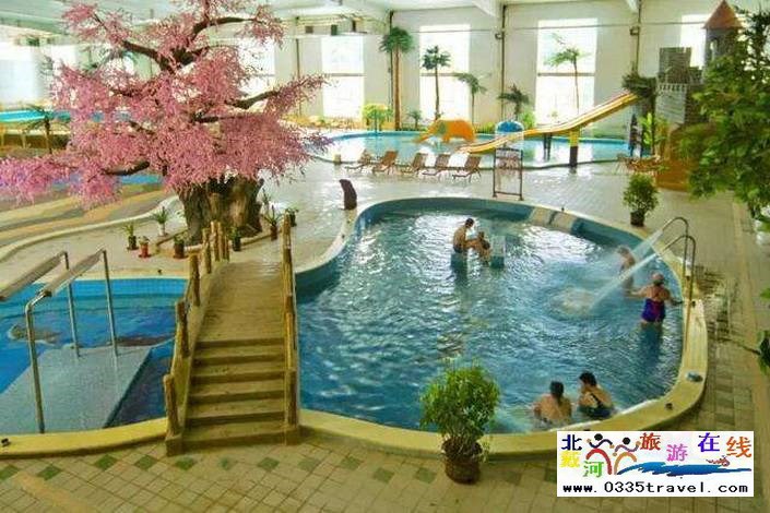 隆化楓水灣森林溫泉城酒店