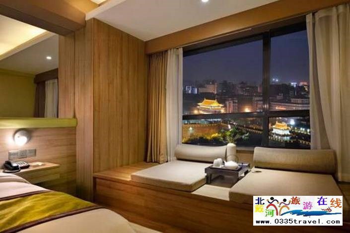 秦皇島迎賓路亞朵酒店