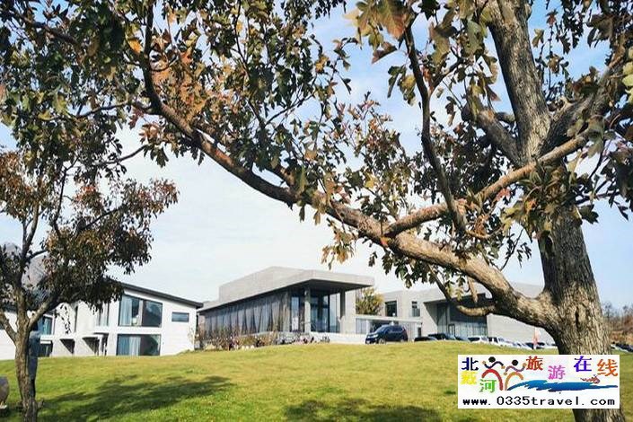 秦皇島山海間溫泉藝術(shù)中心電話18633570222