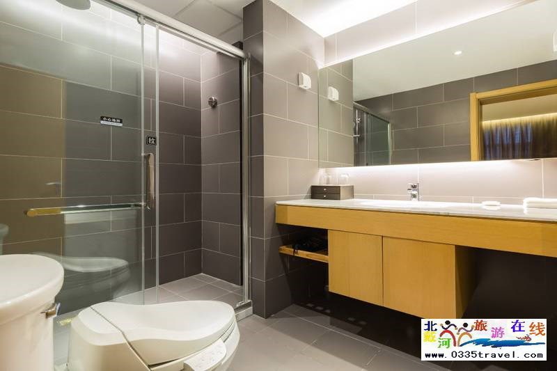 山海關(guān)閑庭書(shū)法酒店