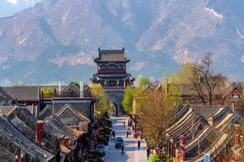 山海關(guān)十年旅游卡超高性價比旅游聯(lián)卡，包含天下第一關(guān)、老龍頭、角山、長壽山、孟姜女廟等九大景區(qū)山海關(guān)古城十年不限次暢玩