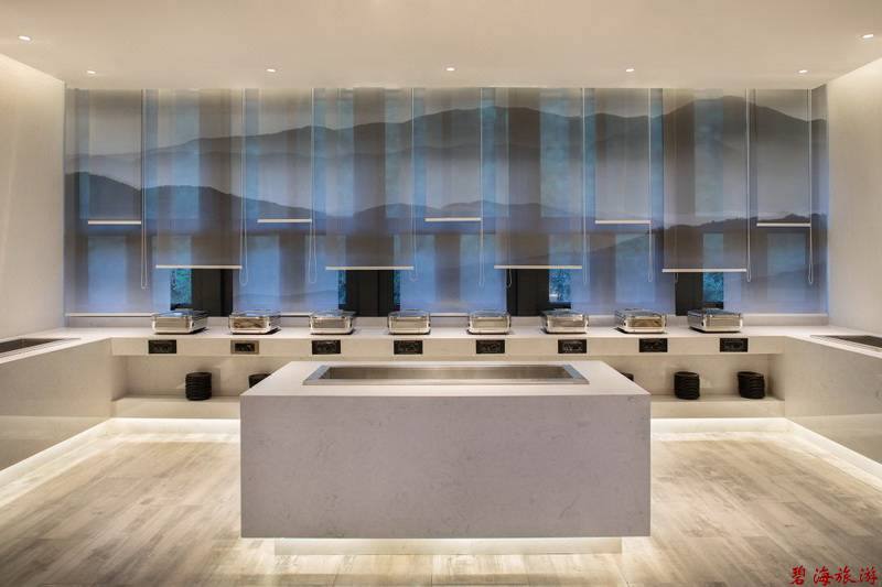 承德金山嶺長(zhǎng)城大酒店咨詢預(yù)定電話18633570222 15703350808