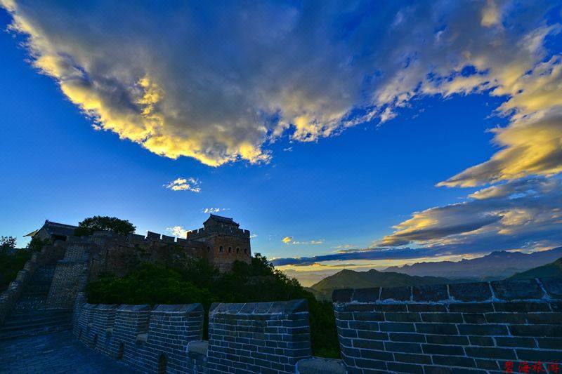 承德金山嶺長(zhǎng)城大酒店咨詢預(yù)定電話18633570222 15703350808