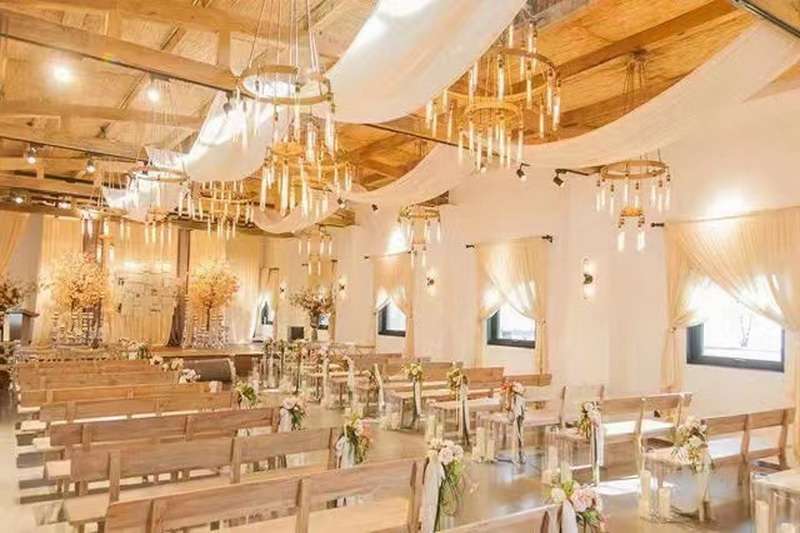 秦皇島北戴河草坪教堂高端婚禮現(xiàn)場(chǎng)推薦：秦皇島西港花園——海誓花園，每天只辦好一場(chǎng)婚禮