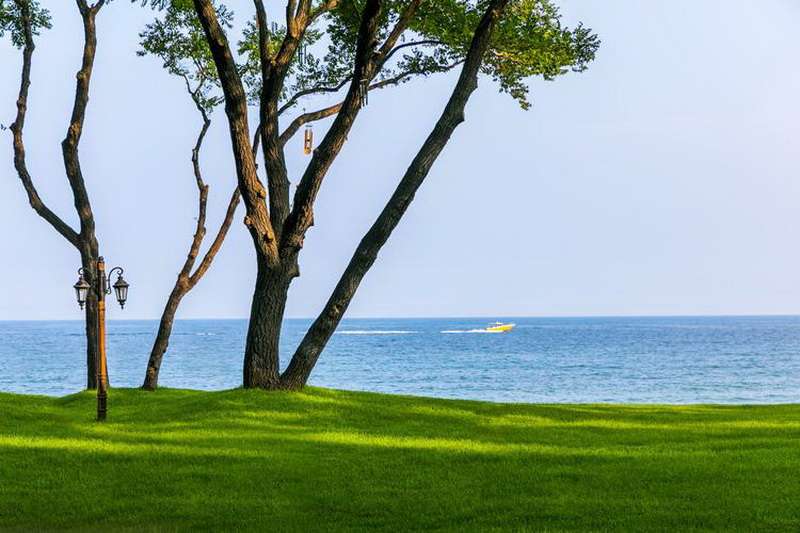 秦皇島北戴河草坪教堂高端婚禮現(xiàn)場(chǎng)推薦：秦皇島西港花園——海誓花園18633570222